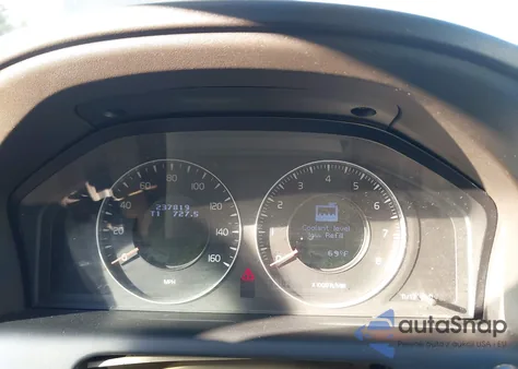 2010 Volvo Xc60 3.2 from USA, damaged, VIN YV4982DL3A2051219